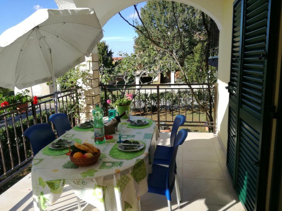 Apartmani Jenny Poreč Exterior foto